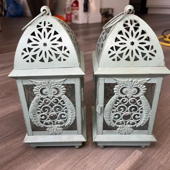 Tea Light Lanterns With Owl Decor - Picture 3 of 3